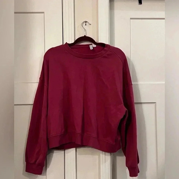 Tops - Divided by H&M cropped sweatshirt